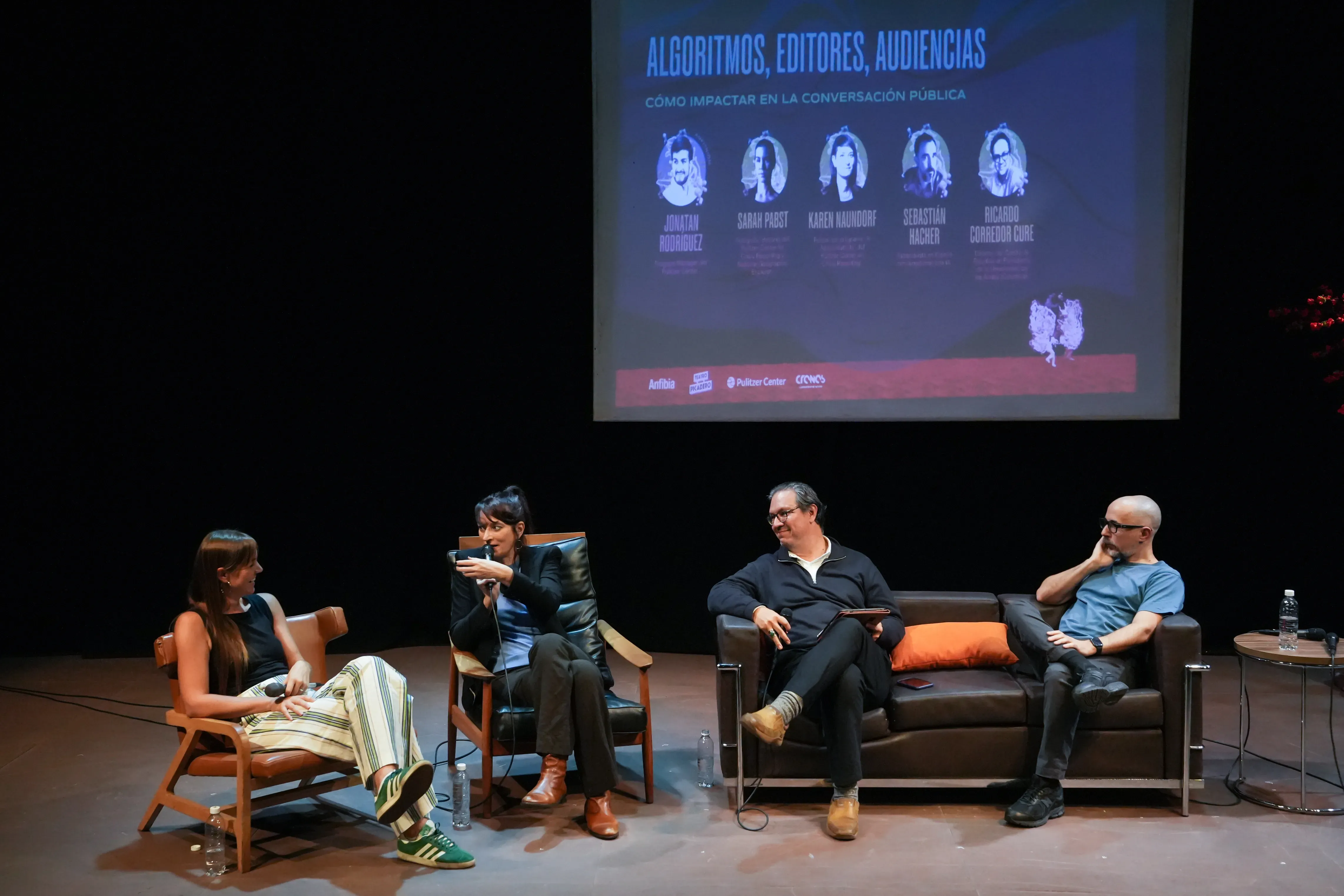 panelists speak at Festival Futuro Imperfecto, Buenos Aires